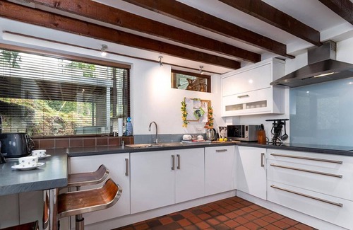 Rowen Cottage | Hafod Rowen - Four Bedroom Cottage, Sleeps 8