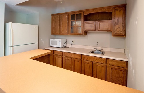 Big Creek House | Hakuna Matata = No Worries Huge Lakefront Home Private Dock Florida Room