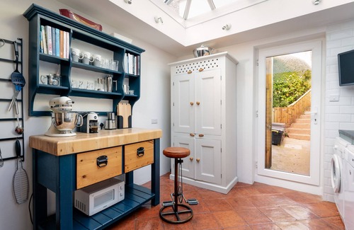 Teignmouth House | Haldon View - Characterful, country views, hot tub