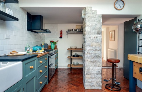 Teignmouth House | Haldon View - Characterful, country views, hot tub