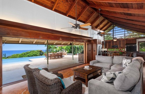 North Kona House | Hale Joli: Historic Hawaiian Home w/Ocean Views, Lanai & BBQ Area