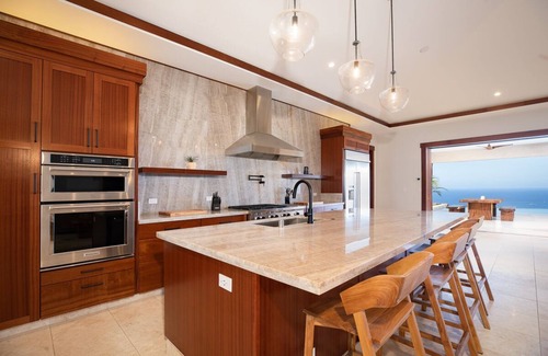 Kailua-Kona House | Hale La'i: Dreamy Oceanfront Estate w/Pool, Spa & AC, Hale La’i
