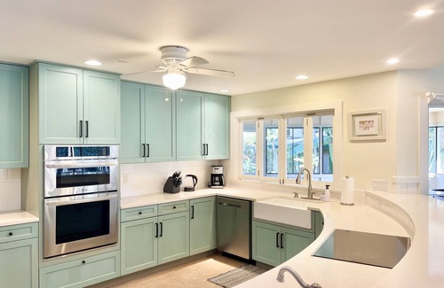 Princeville House | Hale Laniakea ~ 4 BR Modern Island Escape w AC