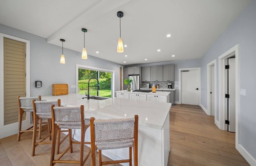 Pupukea House | Hale Mahina: Luxe Remodeled Oceanview Home w/Jacuzzi & Outdoor Shower