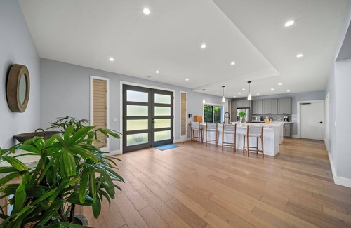 Pupukea House | Hale Mahina: Luxe Remodeled Oceanview Home w/Jacuzzi & Outdoor Shower