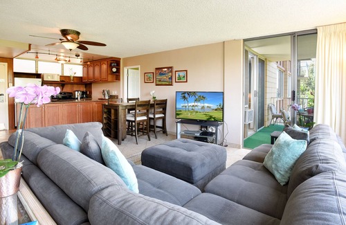 Kihei Condo | Haleakala Shores A309 | 2 Bed, 2 Bath
