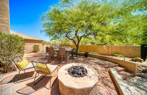 Pinnacle Peak House | Half Acre Quiet Oasis w/pool/Spa/putting green, 20 Min to Kierland Commons