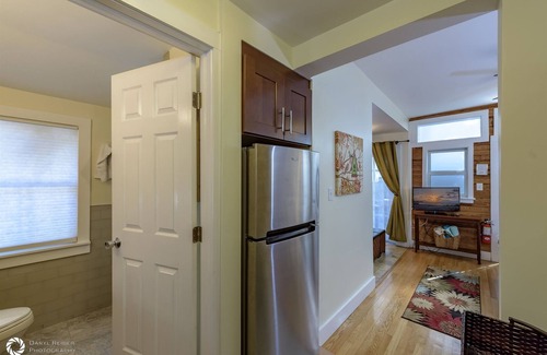 Downtown Apartment | Half block to Duval @ Mango Hideaway -studio apt