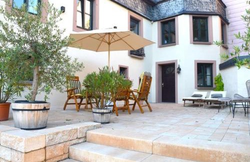 Niederemmel House | Halfenschänke Modern retreat