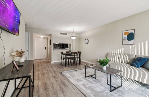 Cumberland Apartment | Halsten at Vinings 2516 spacious 1 Bed 1 bath