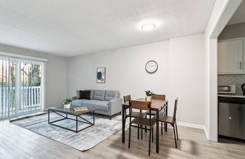 Cumberland Apartment | Halsten at Vinings 3406 Spacious 1 Bed 1 Bath