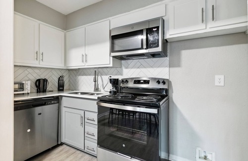 Cumberland Apartment | Halsten at Vinings 3406 Spacious 1 Bed 1 Bath