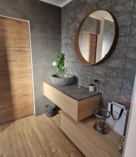 Gignac-la-Nerthe House | Halte Provence