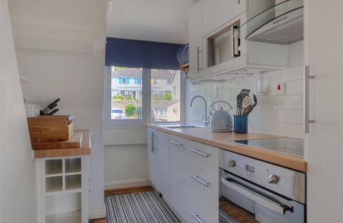 Lyme Regis Cottage | HALYARDS, LA CASA, family friendly, with a garden in Lyme Regis