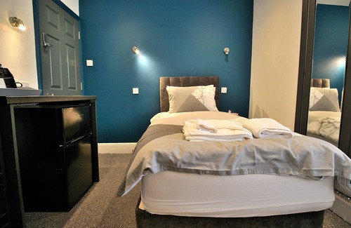 Lincoln House | Hamilton