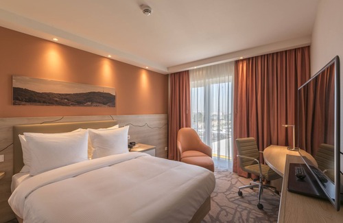 Bruhl-Guterbahnhof Hotel | Hampton by Hilton Freiburg