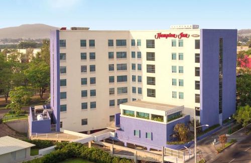 Chapalita Hotel | Hampton by Hilton Guadalajara Expo