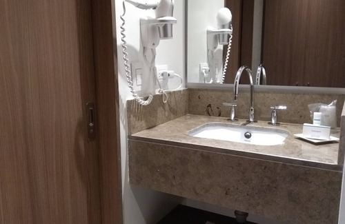 Yopal Hotel | Hampton by Hilton Yopal