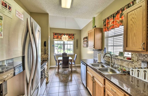 Hampton House | Hampton Home w/Fireplace + Close to Beaches!