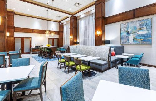 Washington Ave./ Memorial Park Hotel | Hampton Inn and Suites Houston Heights I-10