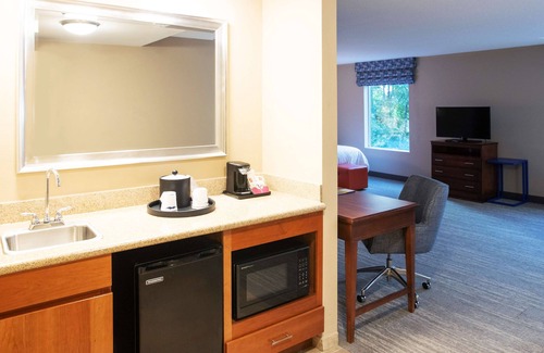 Bellamy Hotel | Hampton Inn Gloucester
