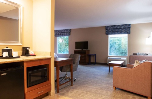 Bellamy Hotel | Hampton Inn Gloucester