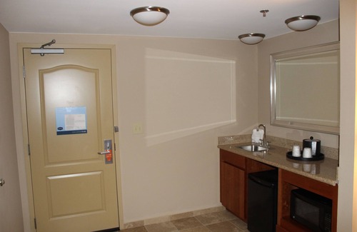 Bellamy Hotel | Hampton Inn Gloucester