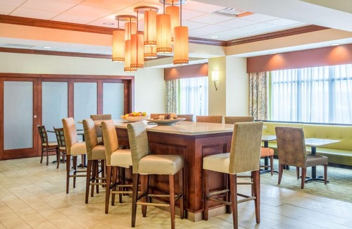 Middletown Hotel | Hampton Inn Middletown