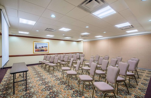 Middletown Hotel | Hampton Inn Middletown