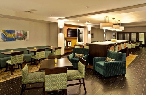 Niagara Falls Hotel | Hampton Inn Niagara Falls/ Blvd