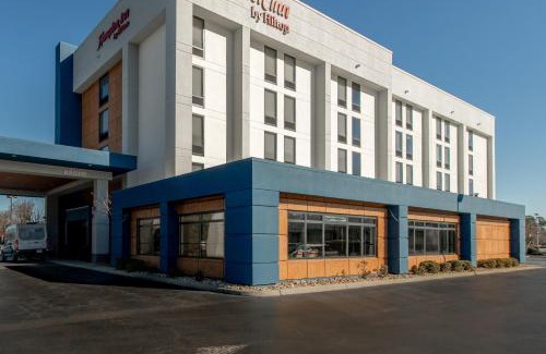 Central Newport News Hotel | Hampton Inn Newport News-Yorktown