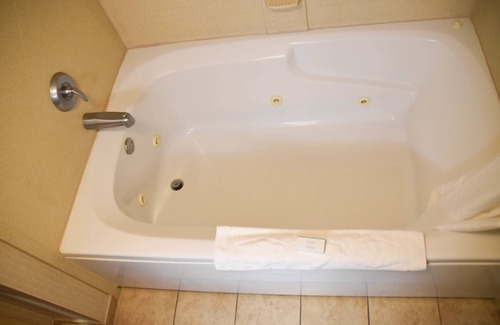 Perry Hotel | Hampton Inn Perry