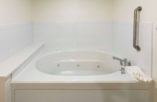 St. Augustine Beach Hotel | Hampton Inn St. Augustine Beach