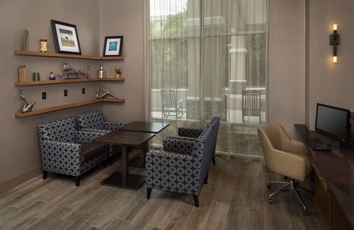 Asheville Hotel | Hampton Inn & Suites Asheville Biltmore Village