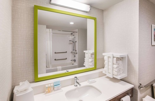 Houghton Hotel | Hampton Inn & Suites Houghton