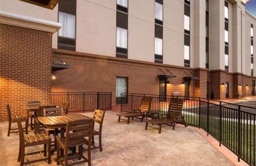 Lavonia Hotel | Hampton Inn & Suites - Lavonia, GA