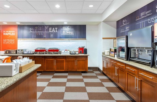 South Loop Hotel | Hampton Inn Suites Minneapolis St Paul Arpt-Mall of America