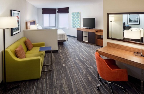 Parker Hotel | Hampton Inn & Suites Parker
