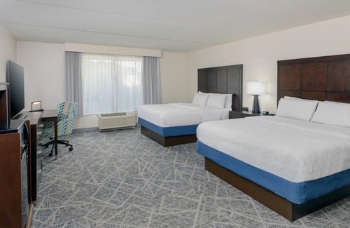Pensacola Hotel | Hampton Inn & Suites Pensacola/Gulf Breeze