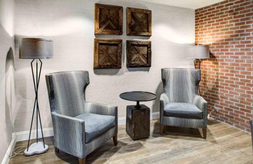 Pittsburg Hotel | Hampton Inn & Suites Pittsburg Kansas Crossing Casino near Pitt State Univ