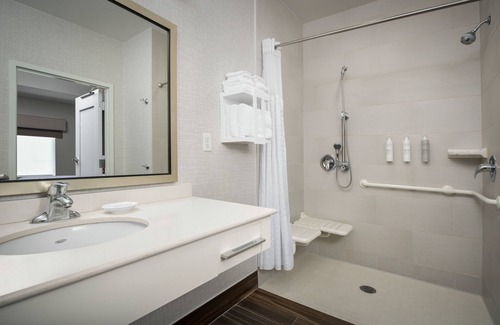 Tanasbourne Hotel | Hampton Inn & Suites Portland/Hillsboro-Evergreen Park