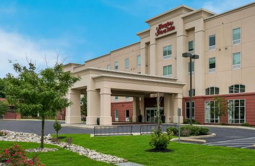 Newark Hotel | Hampton Inn & Suites Wilmington Christiana