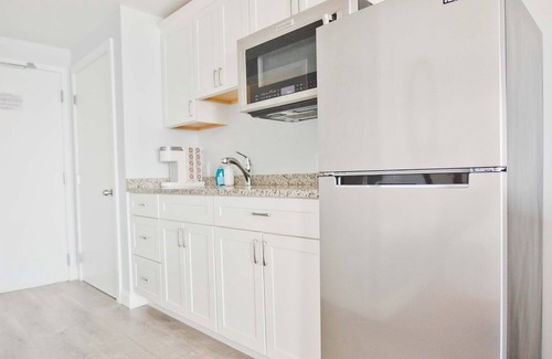 Hampton Apartment | Hampton Tides | Ocean View |Top Floor With Balcony