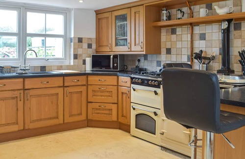 Tan-y-groes Cottage | Hand picked for its space, high standard finish and only a short drive to Tresaith’s beach.