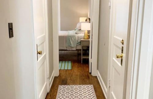 Glencliff House | Hangout House play, work, and visit