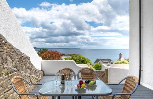 West Looe Apartment | Hannafore Lemain Garden Apts