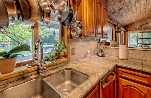Clayton House | Hannah's Perch on Lake Burton - Top Patio & Bottom Dock