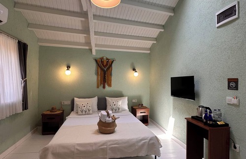 Ayvalik City Center House | Hanole Macaron Guest House