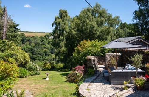 Dartmouth Cottage | Hansel Cottage - dog friendly, character property close to beach, stunning views