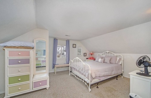 Harbor Springs Bed & Breakfast | Happy Days and Nights - The Loft